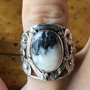 Genuine White Buffalo Turquoise Sterling Silver Ring Size 6